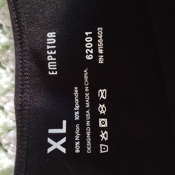 NWT Empetua by Shapermint XL Black Scoop Neck Cami - Picture 9 of 9